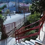 Vassia's * 贝尼蔡斯