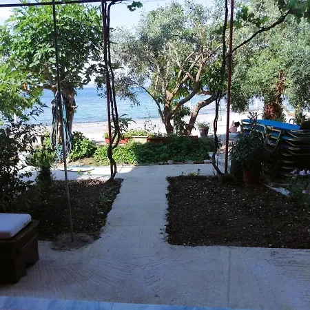 Apartment Vassia's *